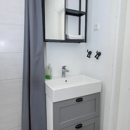 Obinitsa Apartment * Obinitsa