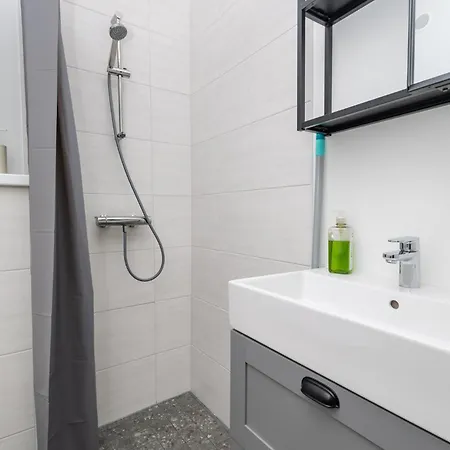 Obinitsa Apartment Apartamento