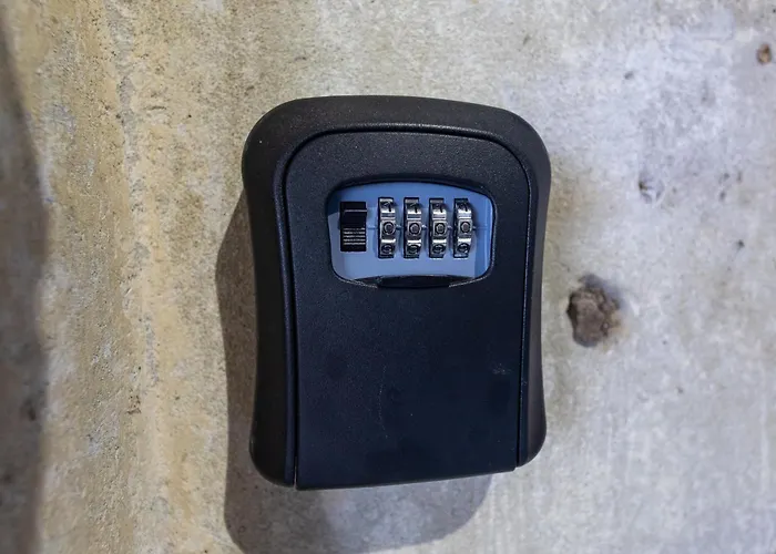 アパート Obinitsa Apartment